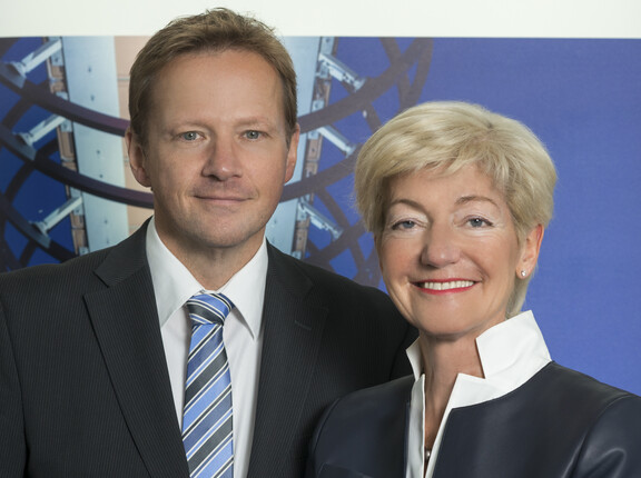 Christoph Bergforth und Angelika Steiner stehen nebeneinander